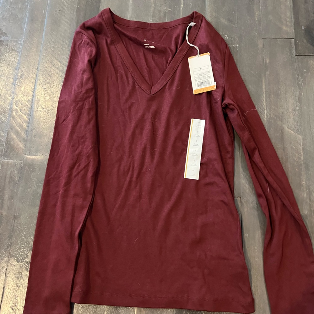 5/$10 A new day long sleeve tee size small new